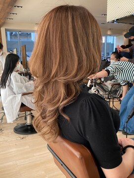 アフロート 武蔵小杉(AFLOAT) 20代30代40代 大人かわいいくびれウルフカットレイヤー  2