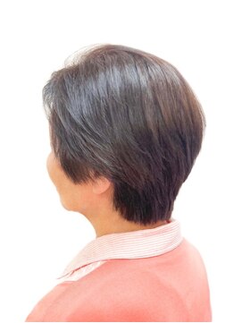 黄ぐまくん美容室 ショートレイヤー