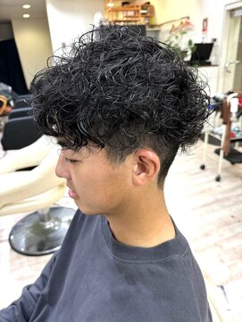 デザイナーズ ファクトリー(Designer's Factory) メンズツーブロックスパイラルパーマ