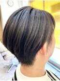 ツーブロックアシメ前下がりショートボブ