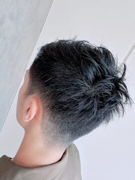 リリーバイヘア(Lily by hair) スパイキーショート×ソフトフェード