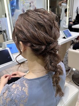 ケンジ 平塚 アネッタ(KENJE annetta) ヘアアレンジ