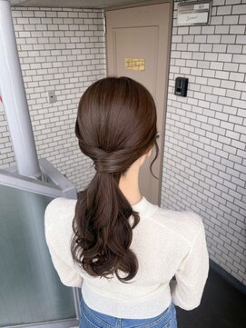 ソノ(sono) ローポニー　ローポニーテール　花嫁ヘア　前撮りヘア