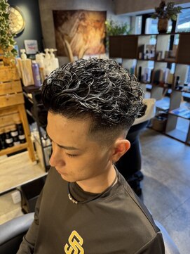 ネスタ ヘアー グラウンド(NESTA hair ground) 極道パーマ/ホワイトメッシュ