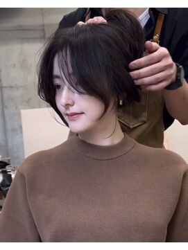 ヌエン 渋谷(NU/EN) 海外ガール風ロングレイヤーカット/バタフライカット/小顔カット