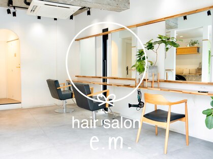 イーエム 自由通り店(e.m.)の写真