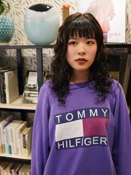 ポーズサロン(PAUSESALON) ロングウェーブパーマ。