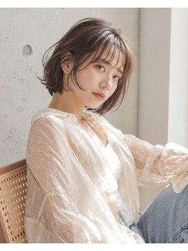 ファムバイアヴァンス(Femme by AVANCE.) 大人可愛い丸みショートボブ