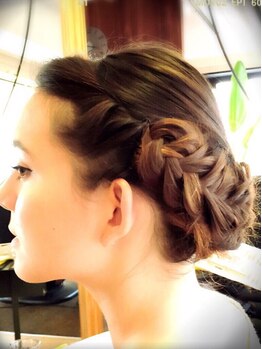 【年中無休/パーティーヘアアレンジ◎】結婚式はもちろん、とっておきの日やちょっとした女子会にも◎