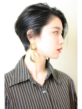 レンジシキチジョウジ (RENJISHI KICHIJOJI) シルエットの綺麗なショートボブ【RENJISHI KICHIJOJI】