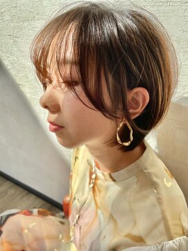 フィーカ(fika) 天使の羽バング丸みショート