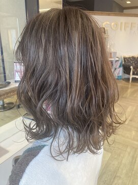 コワファースト 大分(COIFF1RST) マットベージュ