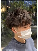 波巻きスパイラルパーマ ツーブロック マッシュ 骨格補正