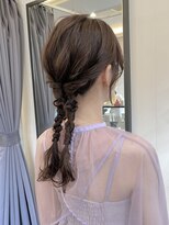 ヘアーアイスカルテット(HAIR ICI QUARTET) 20代30代大人可愛いお呼ばれスタイル編みおろしツイン