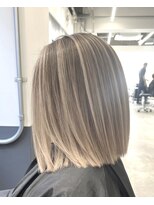 シエラ 心斎橋(CIERA.)&nbsp;CIERA.バレイヤージュ×切りっぱなしボブ