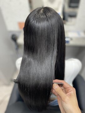 アデプト 北千住店(adept) ★絹髪/艶髪/美髪/髪質改善/縮毛矯正/オリーブカラー【北千住】