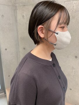 エウペ 渋谷(WEUPE) 斜めバング/グレージュカラー/デザインカラー/シルキーベージュ