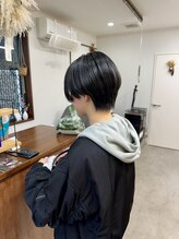 スイ(sui) ブルーブラック×ショートヘア