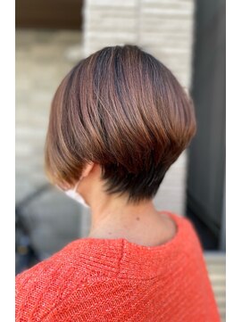 ミル(MILE.) 前下がりショート