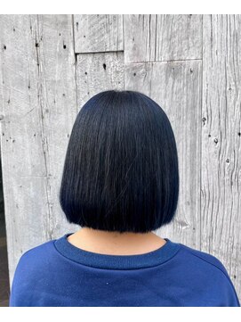 アン(Hair make un) ネイビーブルー