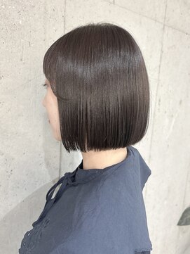 リリアン(ReLien) 艶髪切りっぱなしボブ