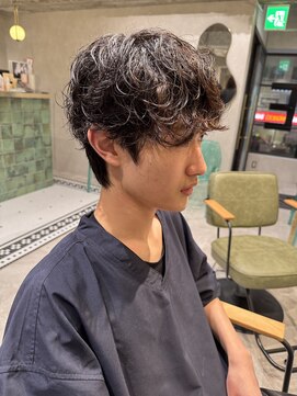 ゼスト リル 新宿(ZEST lill) シャドウパーマ 癖毛風 マッシュパーマ 新宿