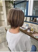 ショートボブ