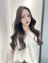 リリー(Lilley)&nbsp;マロンベージュ×小顔レイヤー×韓国風巻き【ayana】