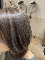 ネオリーブエム(Neolive em;)&nbsp;コントラストハイライト　シルクグレージュ