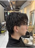ツイストスパイラルパーマ　ウルフパーマ　縦落ちツイスト　眉毛