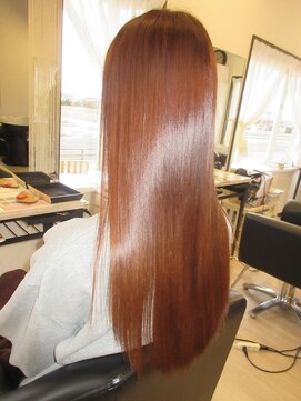 コア フィール ア デイ(COIFFURE A DAY) 【見附今町M3D】サラ艶ストレート