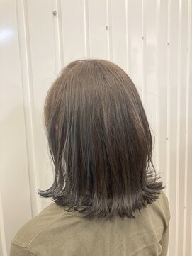 ナディアバイカリス(Nadia by charis) ボブ|切りっぱなしボブ