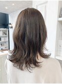 福山市美容室Caary人気 外ハネミディアム・グレーベージュカラー