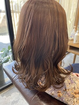 レイリー(LAiLy) ★マロンブラウン大人可愛い外ハネレイヤースタイル