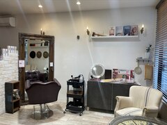 inty Hair Design【インティ　ヘアデザイン】