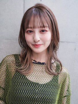 ギークス(GEEKS) 【GEEKS渋谷】伸ばしかけロング/顔周りレイヤー/冬カラー/透明感