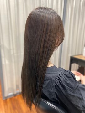 シャトン(chaton) ツヤストレート/ロング/透明感カラー