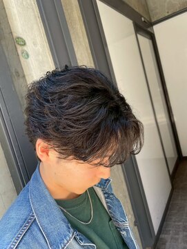 アウラ(AURA) フェザーパーマカルマパーマニュアンスパーマ