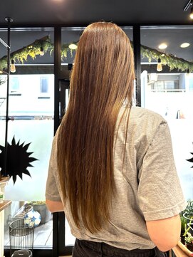 リノナ(Linona) ロングショートワンカールパーマカーキグレージュ前髪錦糸町