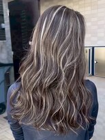 オニキス 原宿(ONYX)&nbsp;r54 40代白髪ぼかしハイライトバレイヤージュイルミナカラー