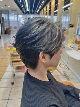 クオリス 上板橋店(QUALIS) 20代30代◎爽やかセンターパートハイライト