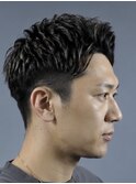 大人メンズのかき上げニュアンスパーマ