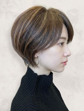 アムール稲田堤(amour) 白髪ぼかしハイライトグレージュショートボブレイヤー秋カラー