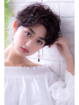 ヘアーアートシフォン 池袋西口店(Hair art chiffon) くびれセミディ大人かわいいエッジショートインナーカラー