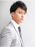 スーツ短髪ツーブロック束感モテる黒髪パーマ流行新郎髪型結婚式