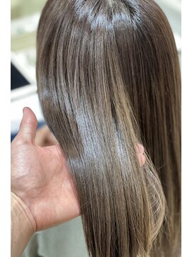 エイミーバイアフロートザガーデン 浦和店(amie by afloat the garden) 気になるごわつき、枝毛にバイバイ!ピーリングカット