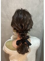 フェリーチェ(Felice)&nbsp;編みおろし ローポニー 編み下ろし ベロアリボン デートヘア