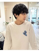 キュー(Cue_)&nbsp;大人マッシュスパイラルパーマメンズカット（表参道原宿）
