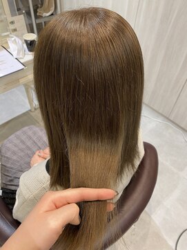 マルム(mulum) 透明感グレージュカラー *AKARI