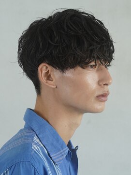 レタッチ バイ フィフス 天神大名(RETOUCH by fifth) シャドウパーマスパイラルパーマツーブロックメンズパーマ束感